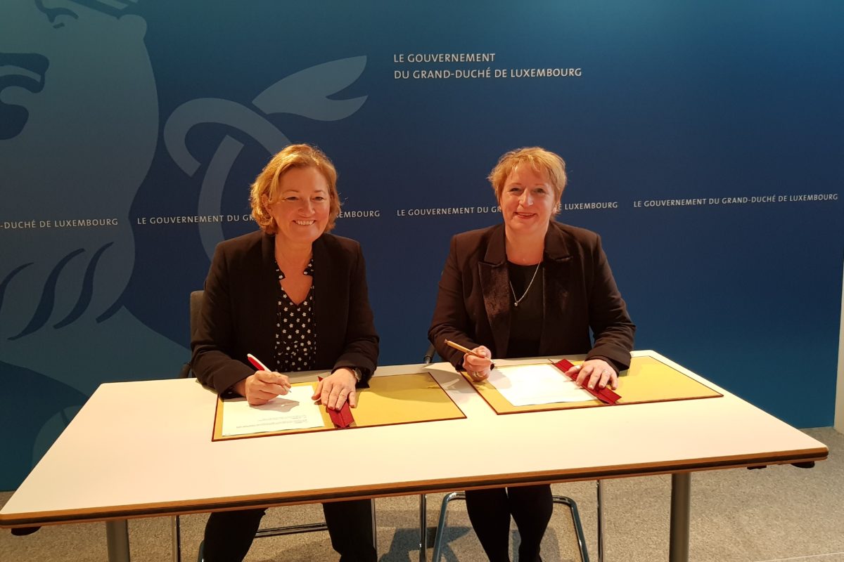 Magali Getrey, présidente et fondatrice de PADEM et Paulette Lenert, ministre de Ministre luxembourgeoise de la Coopération et de l’Action humanitaire et de la Protection des consommateurs